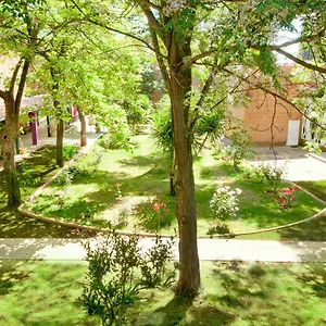Lantana Garden Guest house
